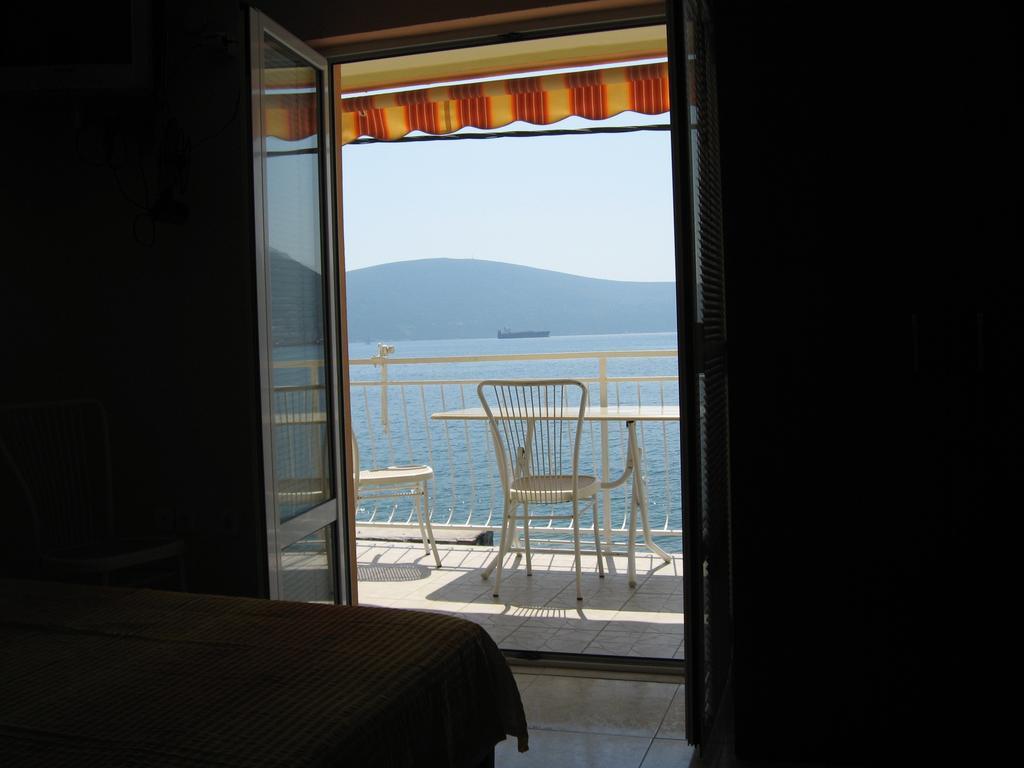 Apartments Olga Tivat Ruang foto