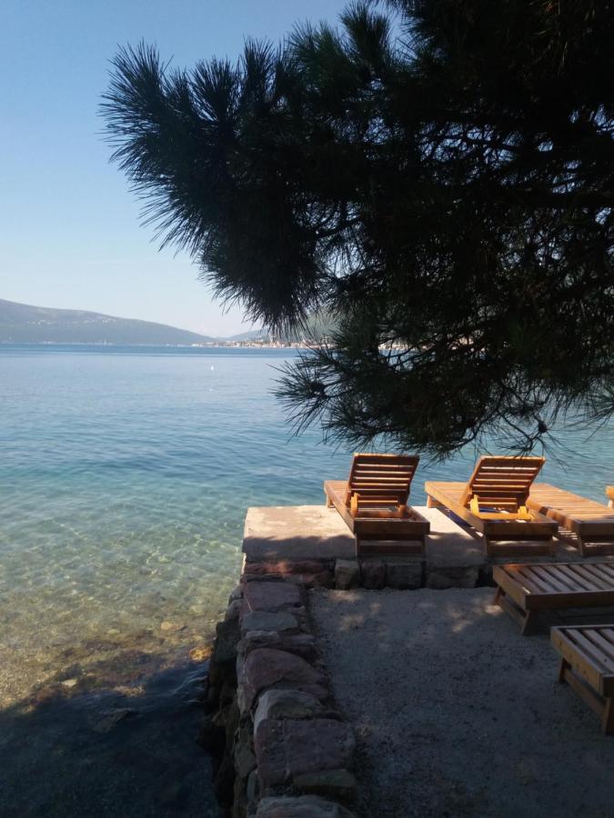 Apartments Olga Tivat Bagian luar foto